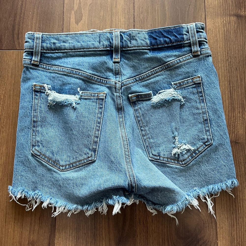 Abercrombie jean shorts - Picture 3 of 3